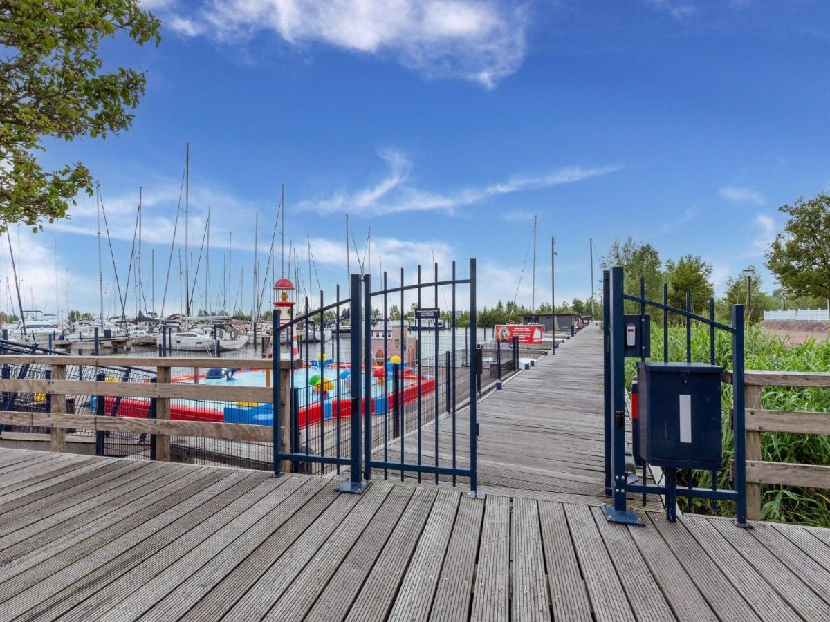 Luxury Houseboat In Volendam Marina Ξενοδοχείο Εξωτερικό φωτογραφία