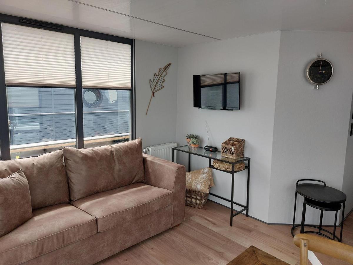 Luxury Houseboat In Volendam Marina Ξενοδοχείο Εξωτερικό φωτογραφία