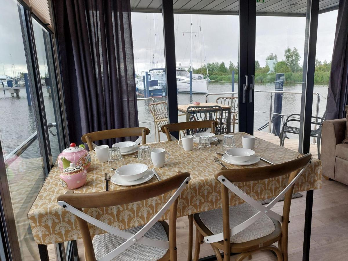 Luxury Houseboat In Volendam Marina Ξενοδοχείο Εξωτερικό φωτογραφία