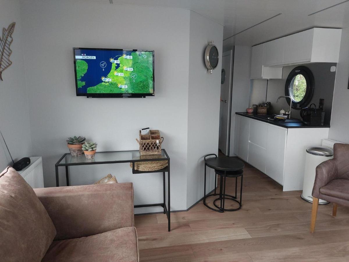 Luxury Houseboat In Volendam Marina Ξενοδοχείο Εξωτερικό φωτογραφία
